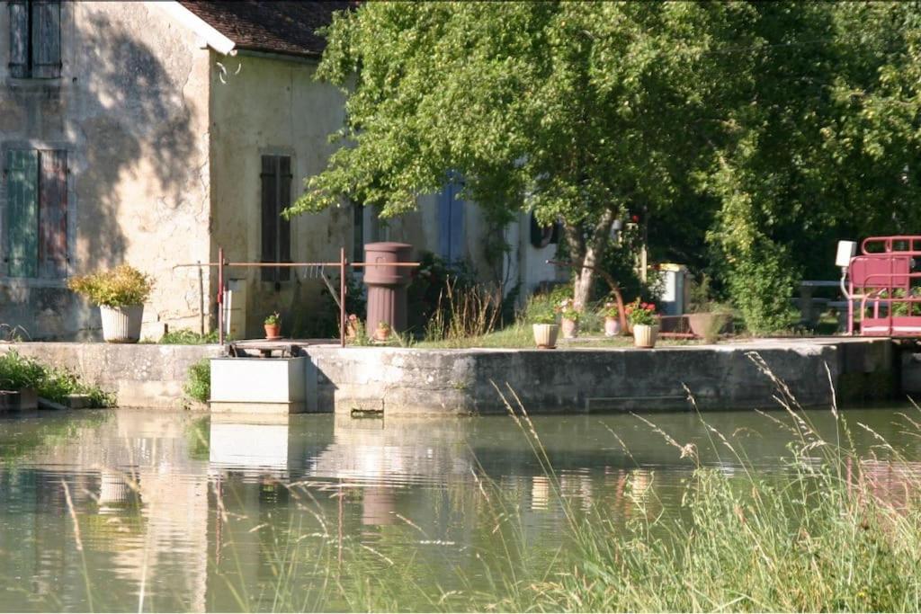 Belle Maison En Bourgogne - Auxois - Morvan Flee  Exterior photo